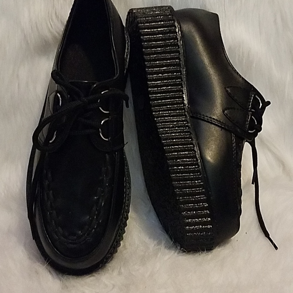 Creeper like shoes